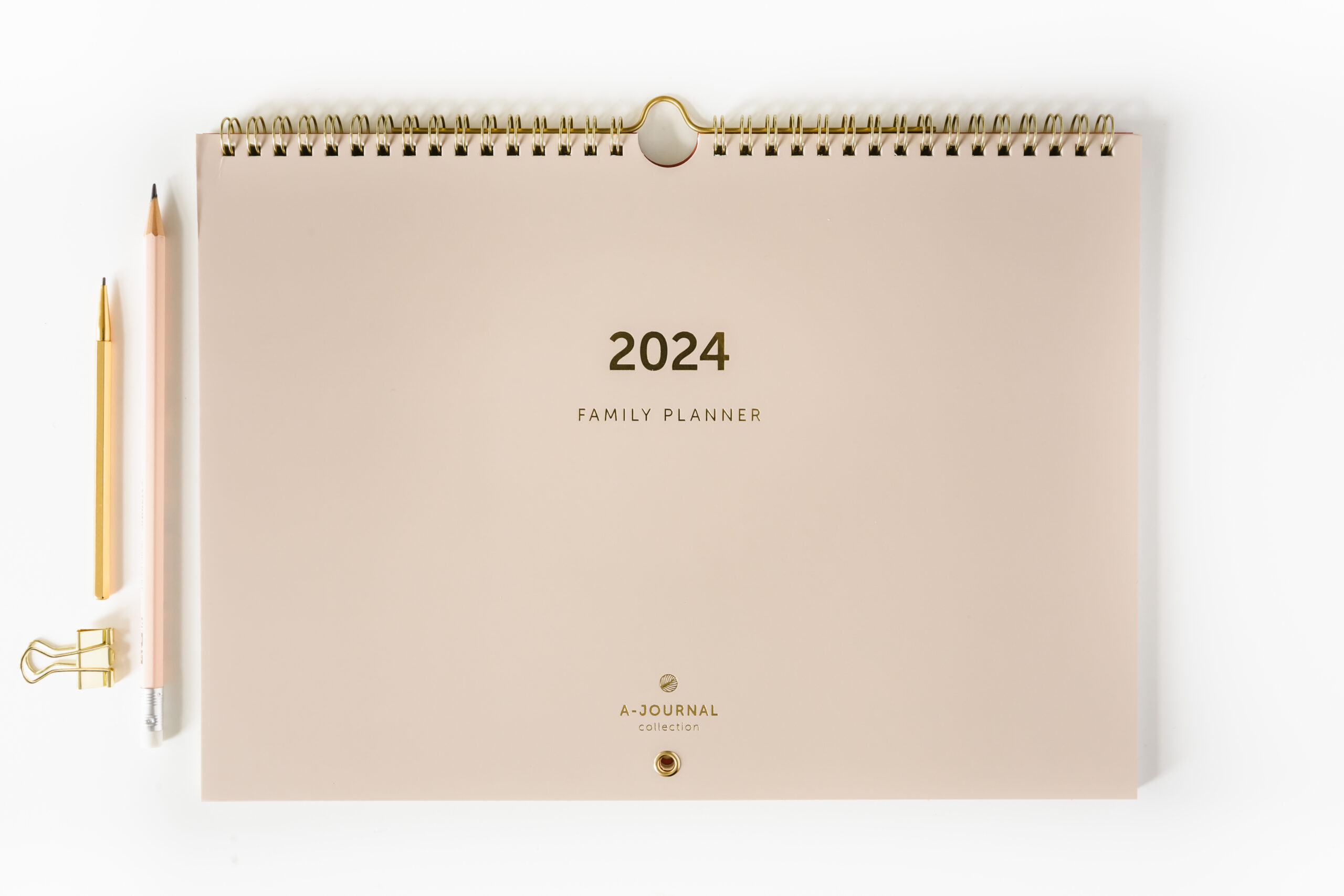 a-journal-family-planner-2024-kalender-beige image 2