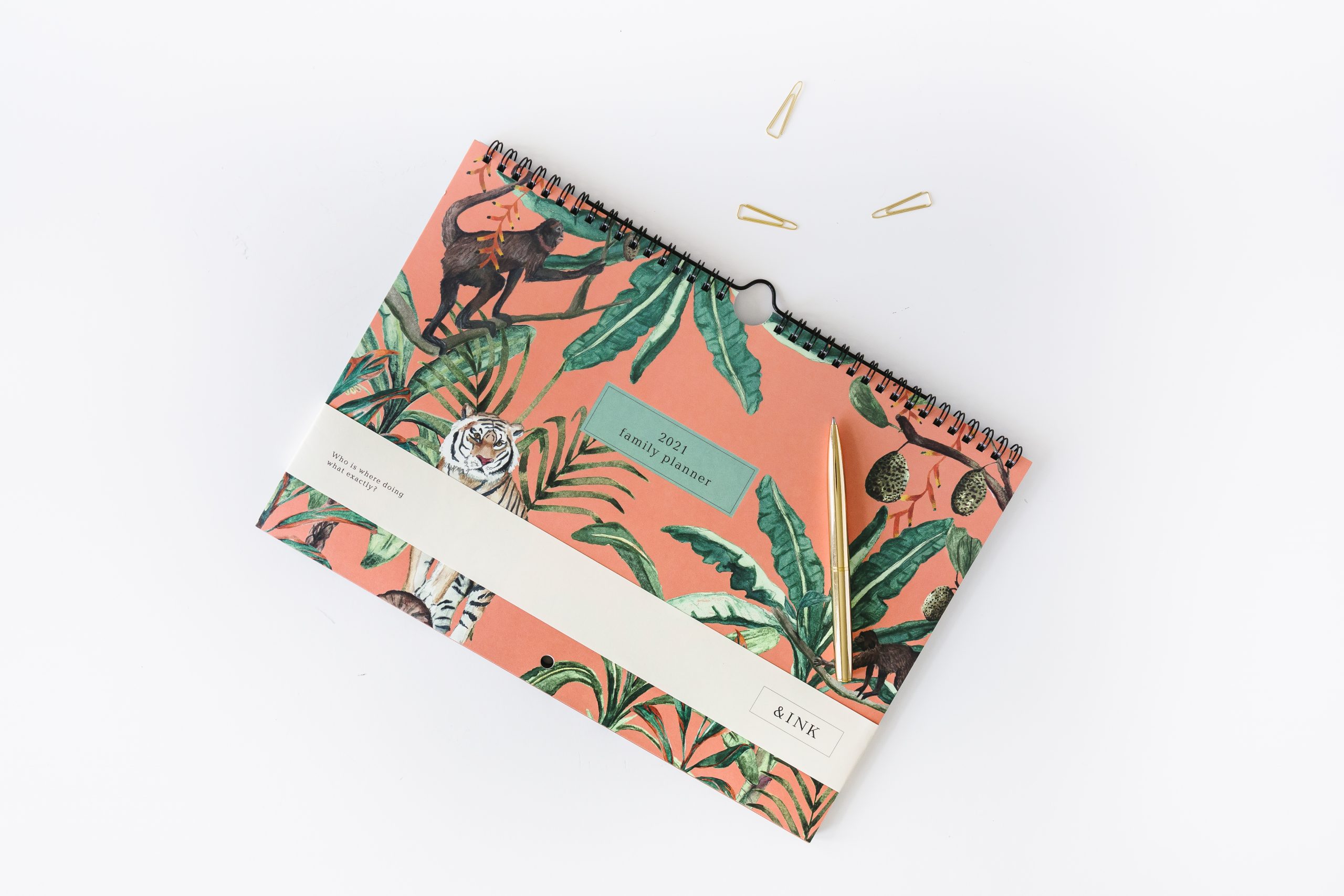 a-journal-ink-family-planner-familienplaner-orange image 4