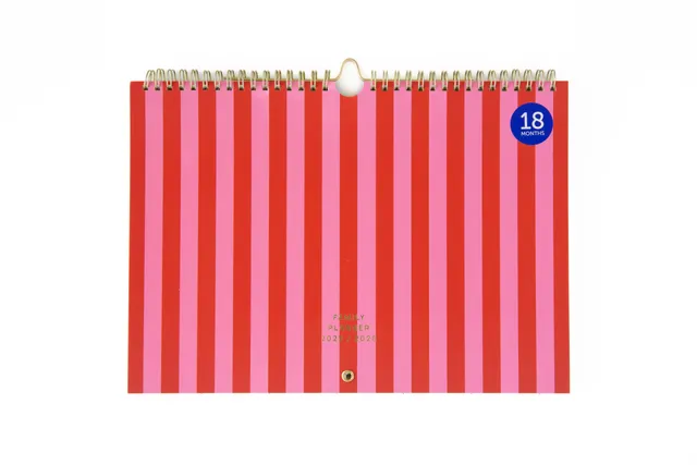 a-journal-fabrique-family-planner-2025-2026-pink image 1