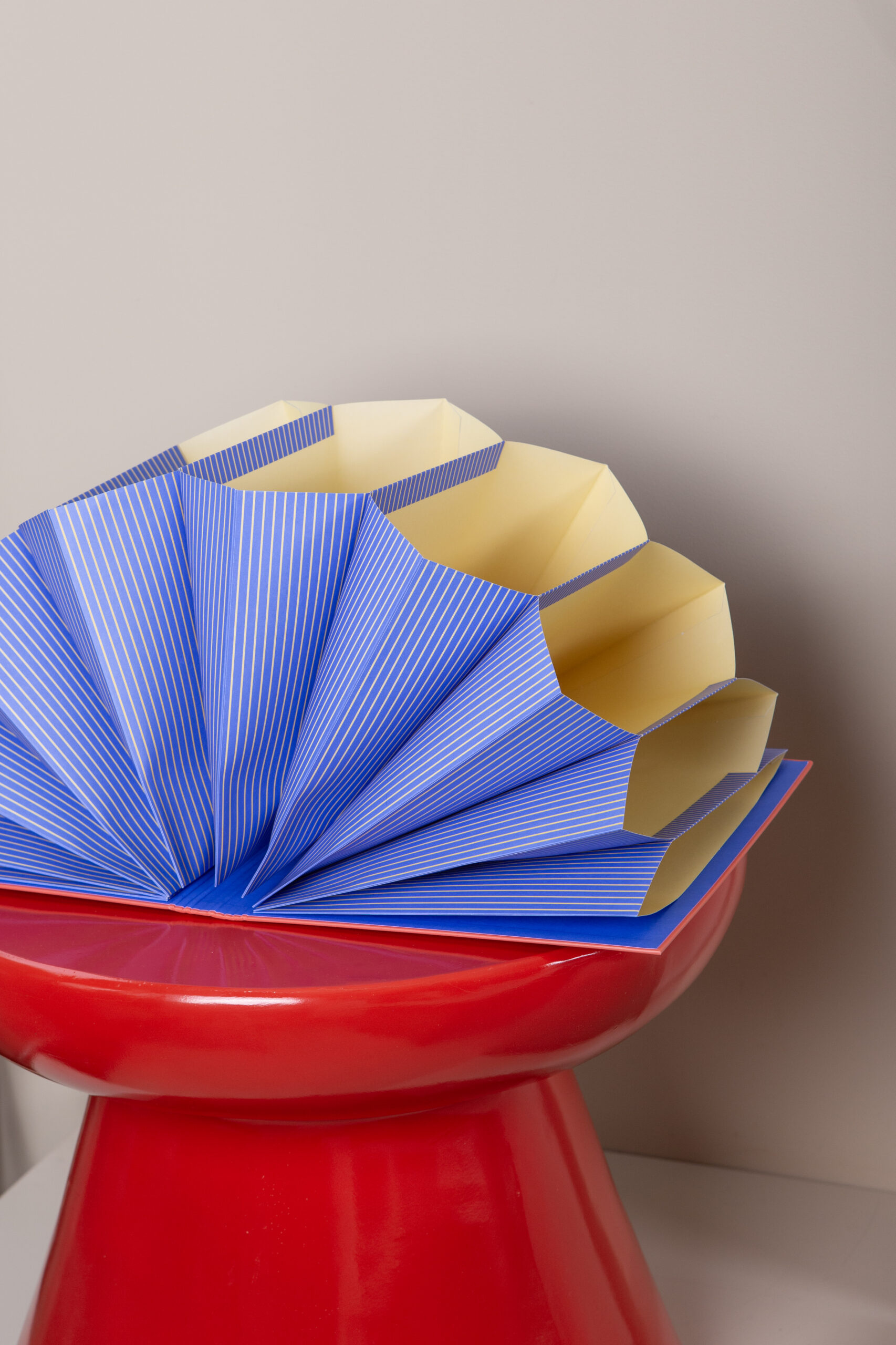 a-journal-accordion-folder-coral-f-chermappe image 3