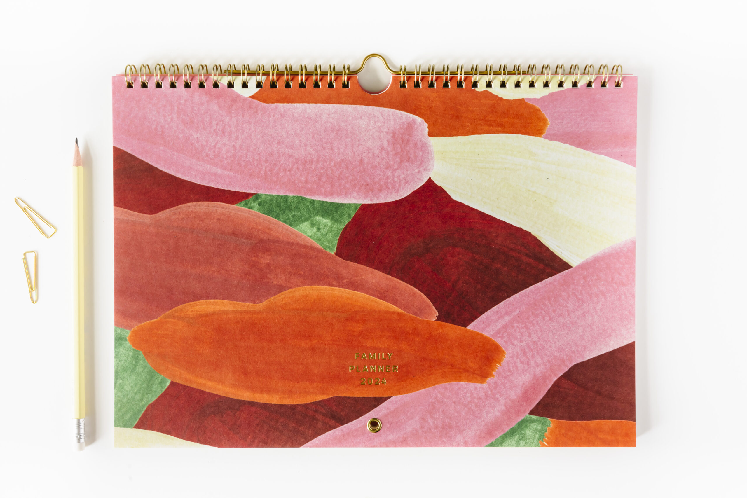 a-journal-fabrique-family-planner-2024-painted-familienkalender image 2