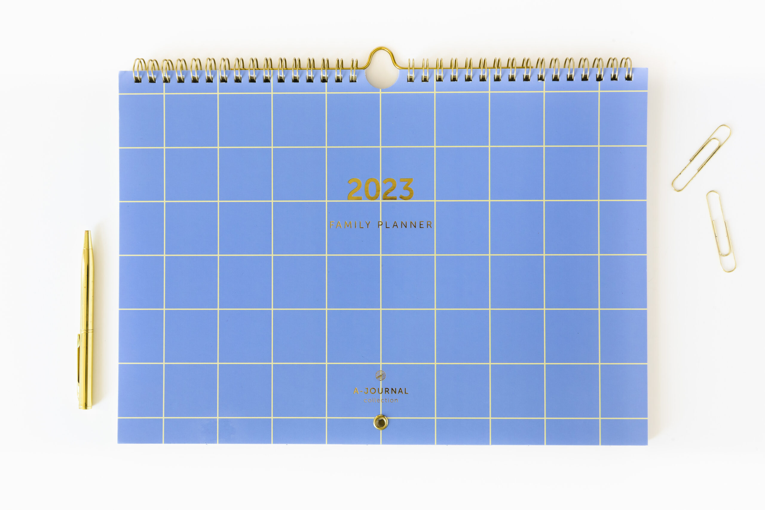 a-journal-family-planner-2023-familienkalender-lavender-blue image 2