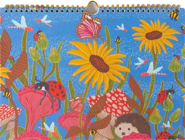 a-journal-fabrique-family-planner-familienkalender-2025-ladybird image 1