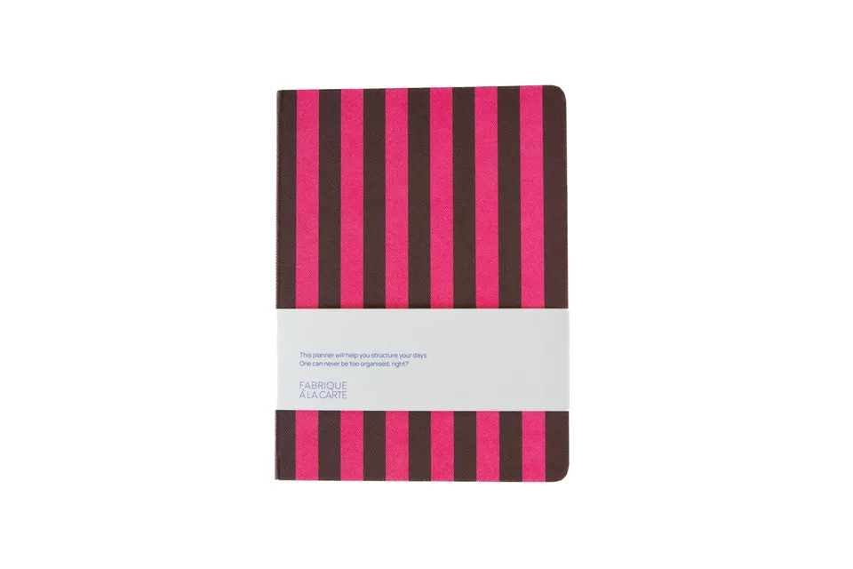 a-journal-fabrique-diary-2027-kalender-rosa-gestreift image 1