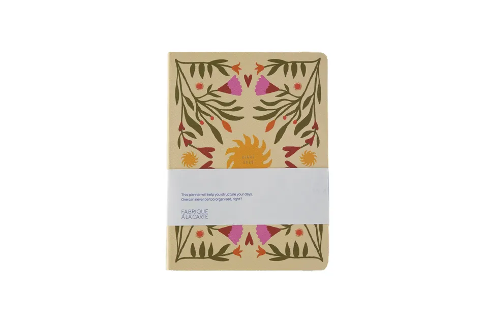 a-journal-fabrique-diary-2026-terminkalender-sun-beige image 1